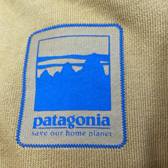 Patagonia Women’s Mustard Sweater - Picture 5 of 5
